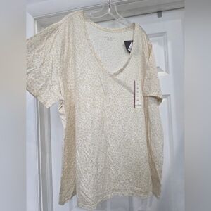 Ava & Viv Cream Leopard Print V-Neck Short Sleeve Tee